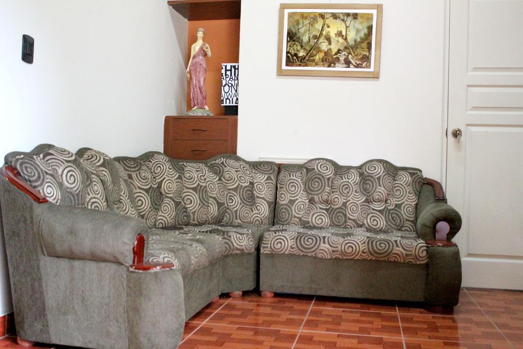 Royalty Inn Lima Luaran gambar