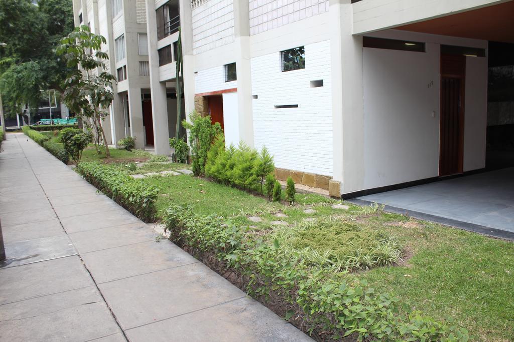 Royalty Inn Lima Luaran gambar