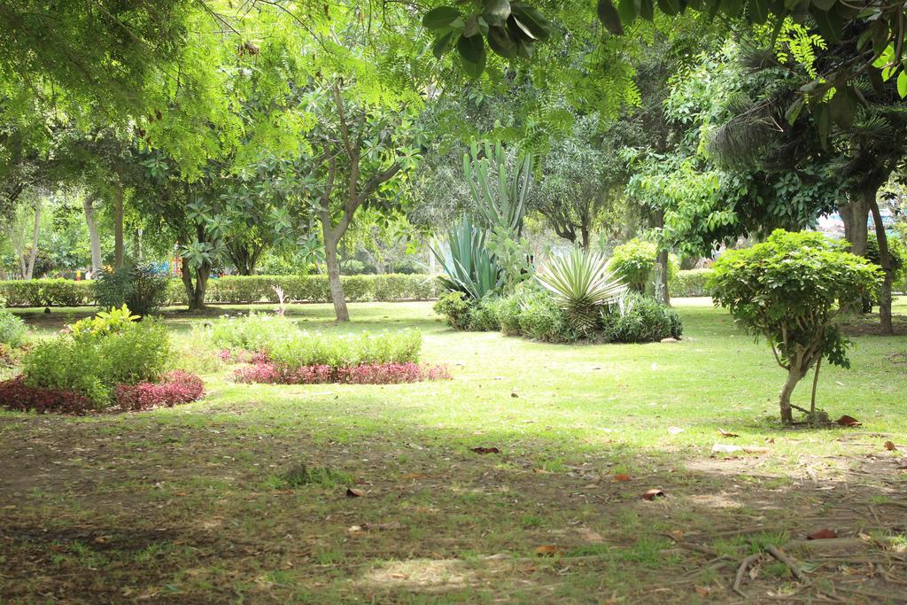 Royalty Inn Lima Luaran gambar