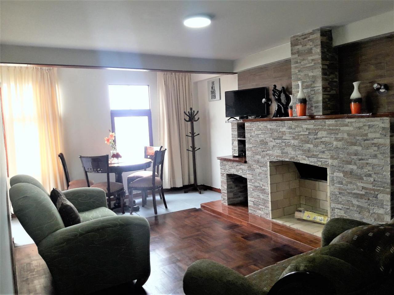 Royalty Inn Lima Luaran gambar